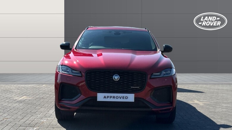 Jaguar F-Pace 2.0 D200 R-Dynamic SE Black 5dr Auto AWD Diesel Estate